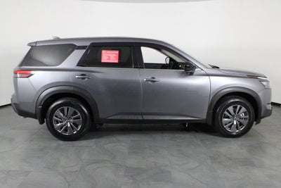 2024 Nissan Pathfinder S
