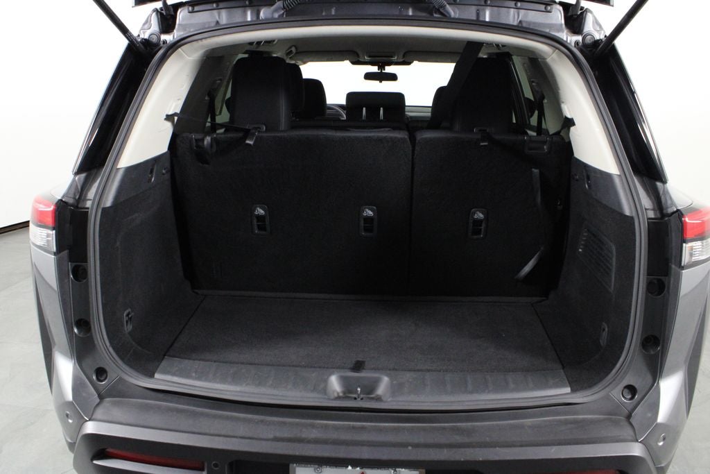 2024 Nissan Pathfinder S