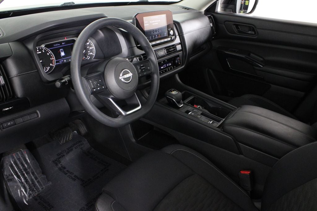 2024 Nissan Pathfinder S