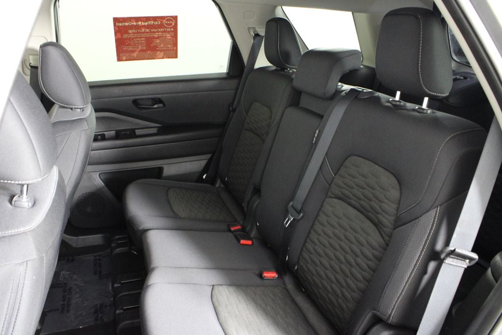 2024 Nissan Pathfinder S