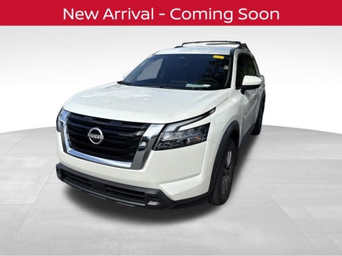 2024 Nissan Pathfinder SV