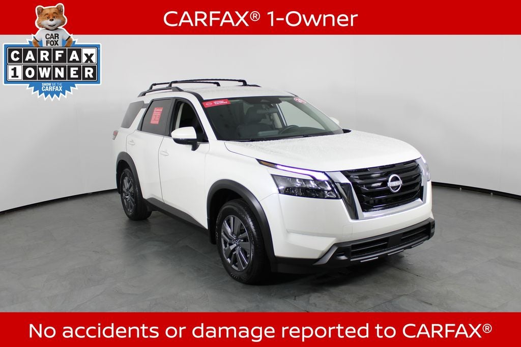 2024 Nissan Pathfinder SV