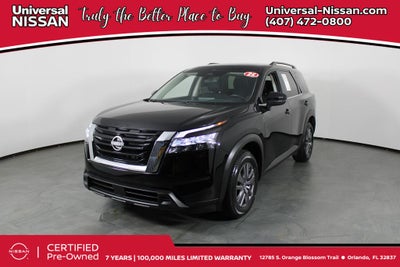 2025 Nissan Pathfinder SV