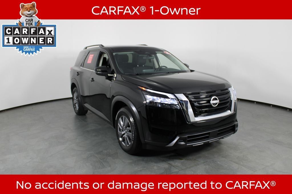 2025 Nissan Pathfinder SV