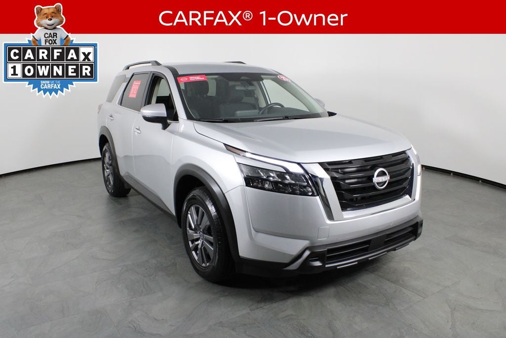 2025 Nissan Pathfinder SV