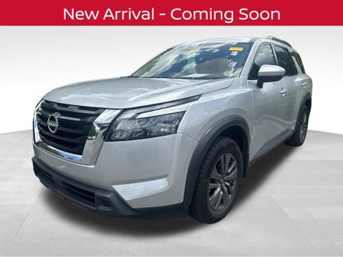2023 Nissan Pathfinder SV