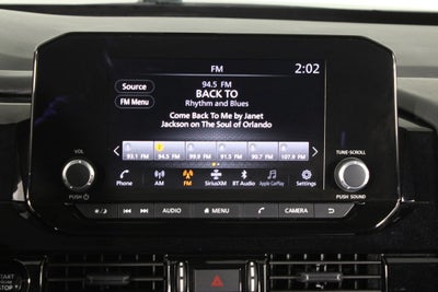 2025 Nissan Pathfinder SV