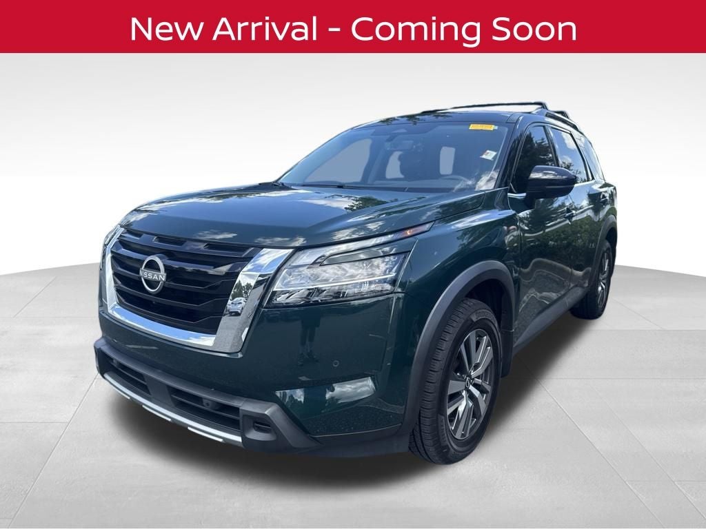 2024 Nissan Pathfinder SL