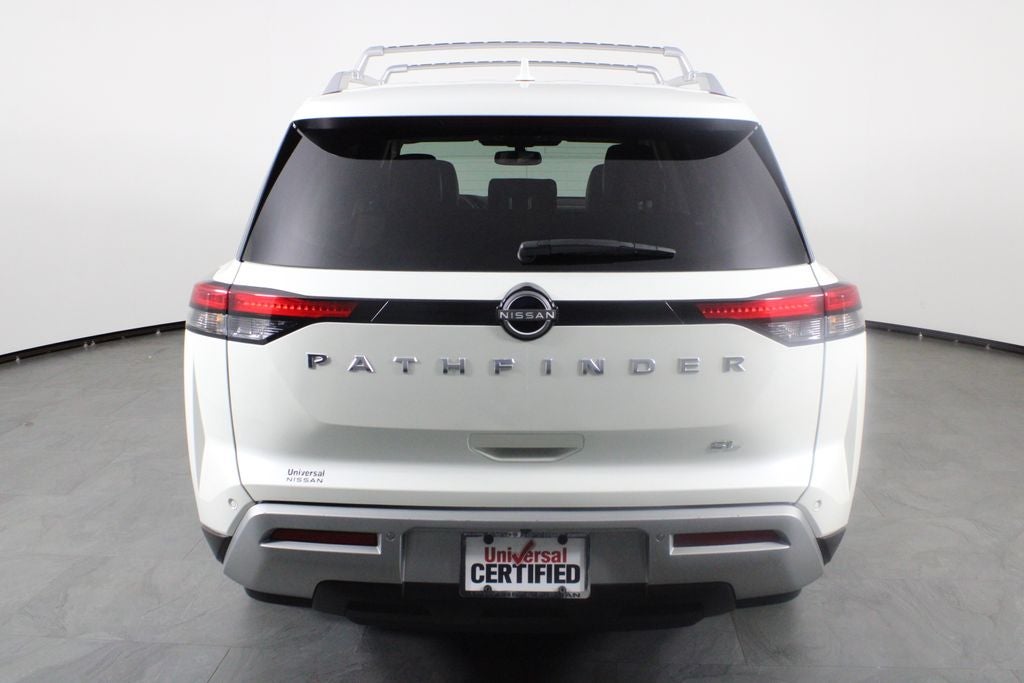 2022 Nissan Pathfinder SL