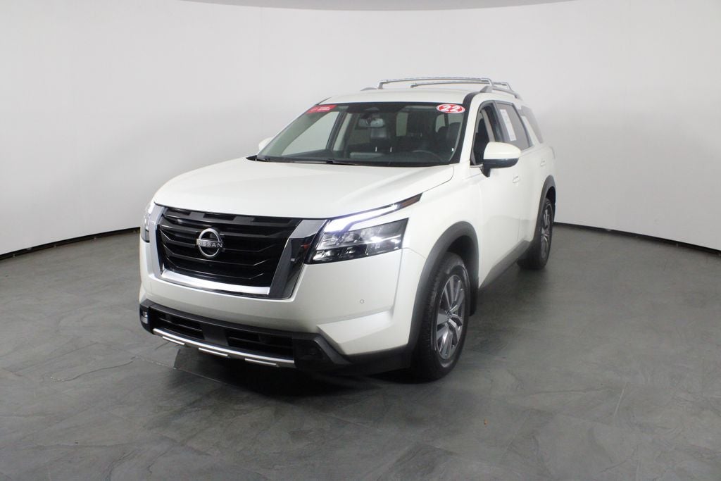 2022 Nissan Pathfinder SL