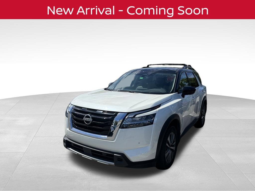 2024 Nissan Pathfinder SL