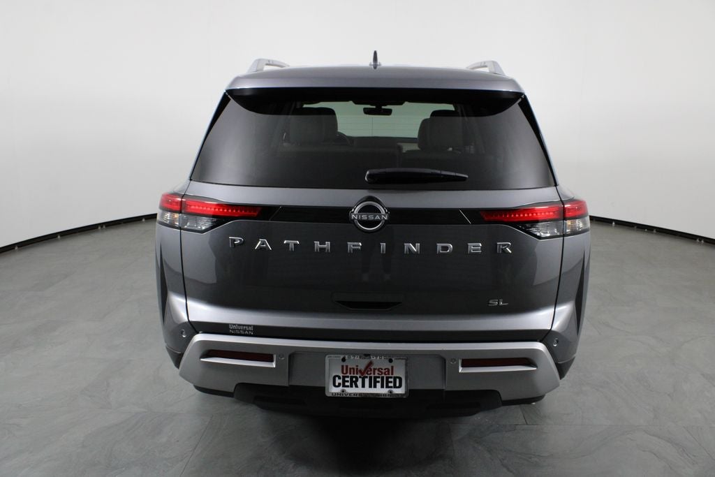 2025 Nissan Pathfinder SL