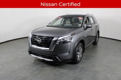 2025 Nissan Pathfinder SL