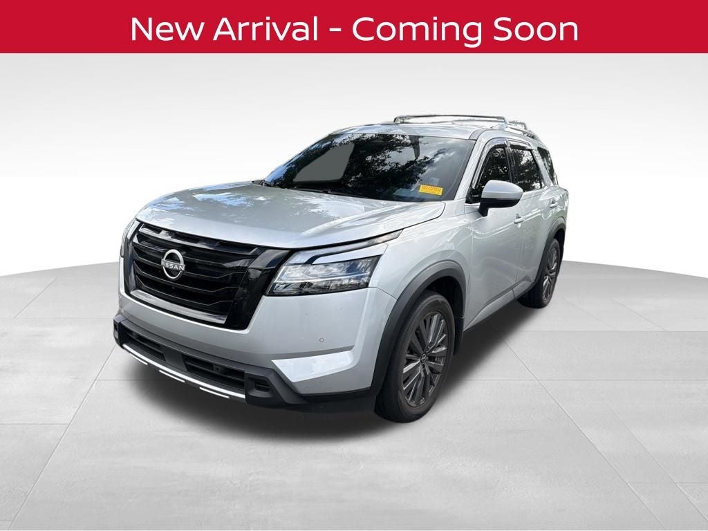 2024 Nissan Pathfinder SL