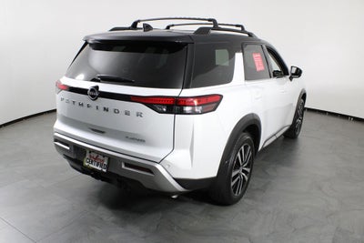 2025 Nissan Pathfinder Platinum