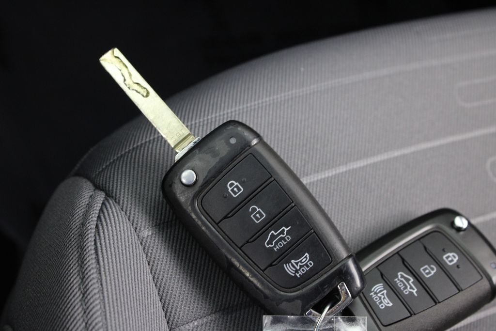 2024 Hyundai Santa Cruz SE