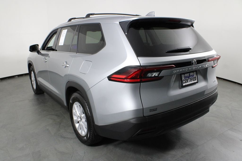 2025 Toyota Grand Highlander XLE