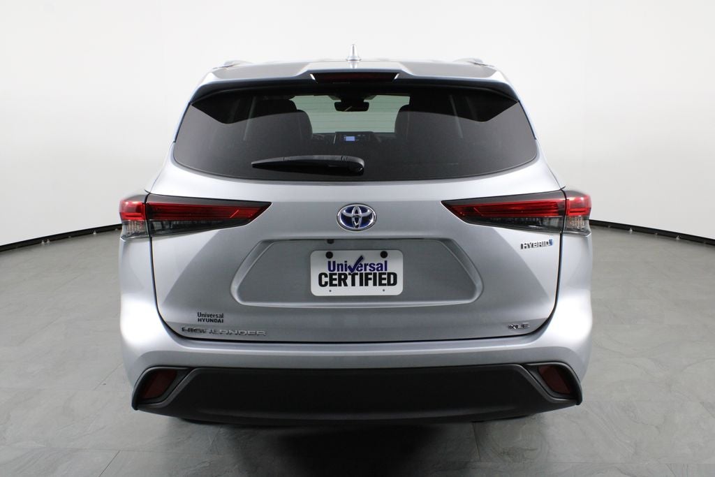 2022 Toyota Highlander Hybrid XLE
