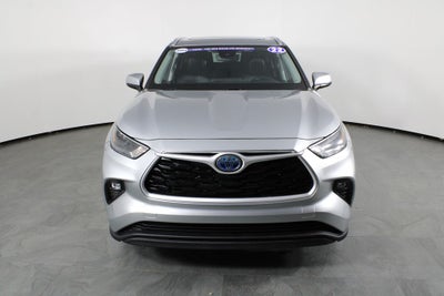 2022 Toyota Highlander Hybrid XLE