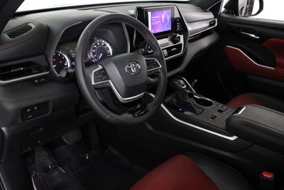 2024 Toyota Highlander XSE