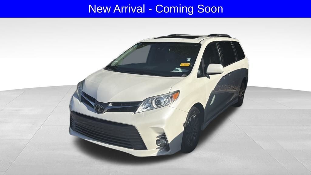 2020 Toyota Sienna XLE Premium 8 Passenger
