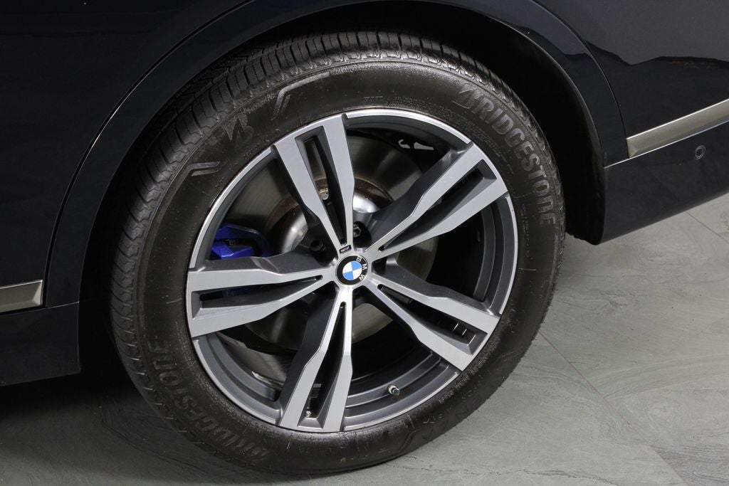 2021 BMW X7 M50i