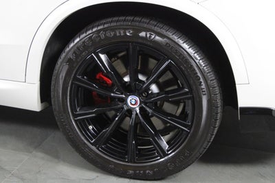2022 BMW X5 M50i
