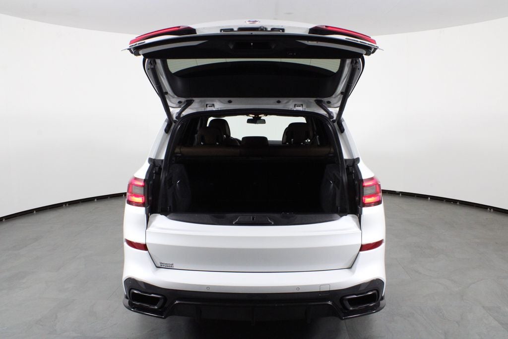 2022 BMW X5 M50i