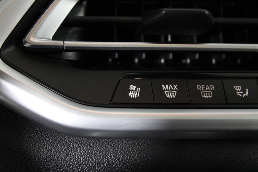 2022 BMW X5 M50i