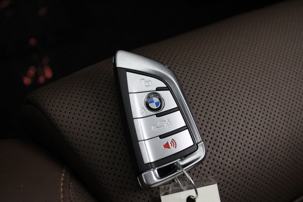 2022 BMW X5 M50i