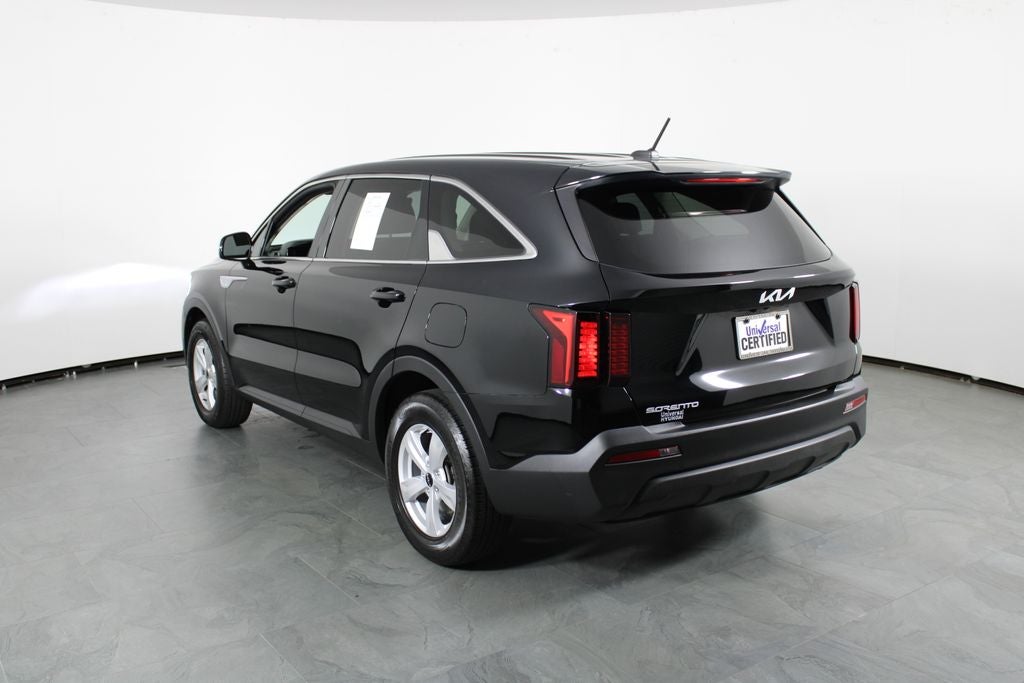 2023 Kia Sorento LX