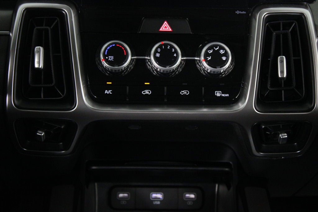 2022 Kia Sorento LX