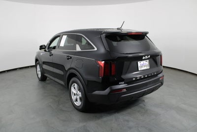2022 Kia Sorento LX