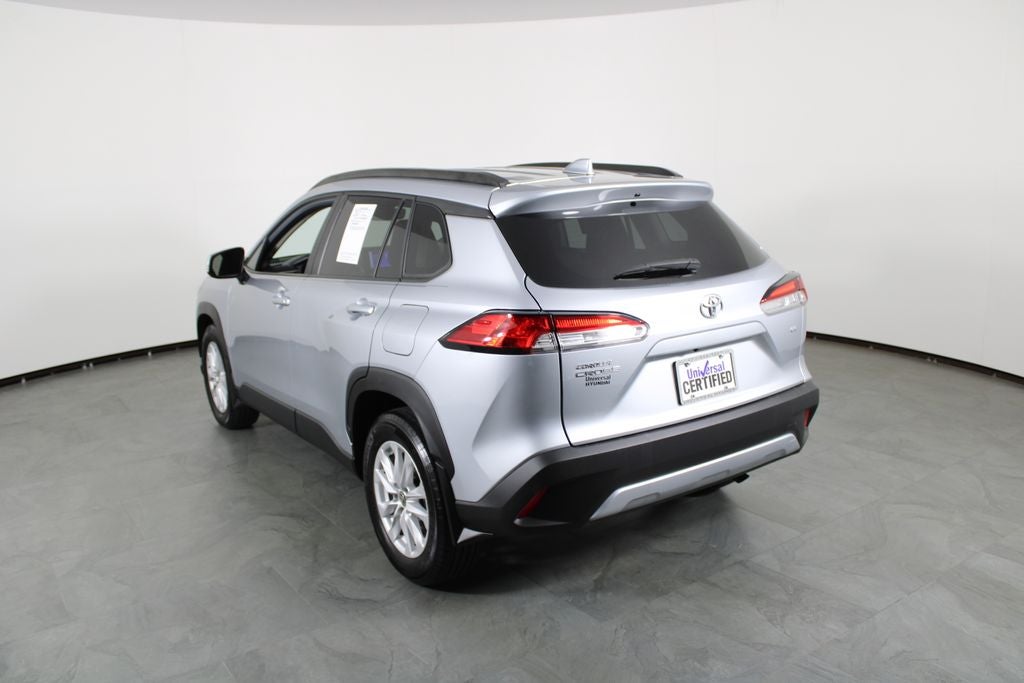 2024 Toyota Corolla Cross LE