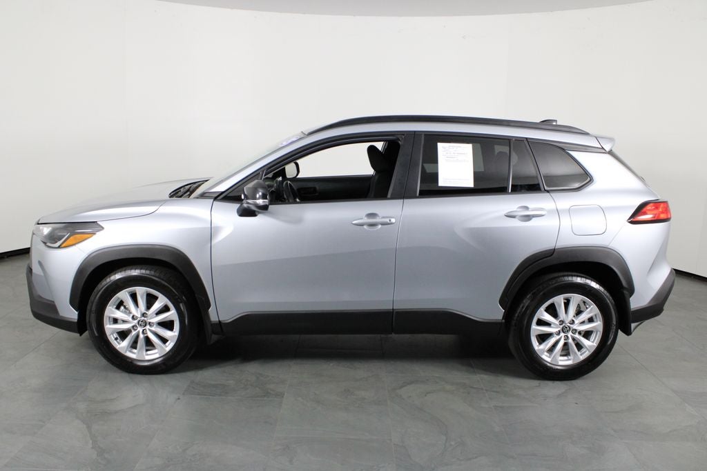 2025 Toyota Corolla Cross LE