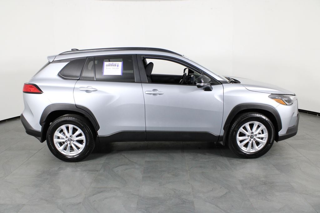 2025 Toyota Corolla Cross LE