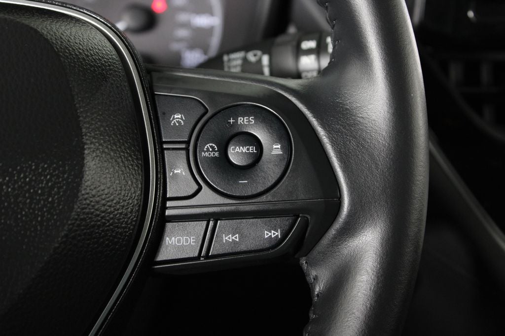 2025 Toyota Corolla Cross LE