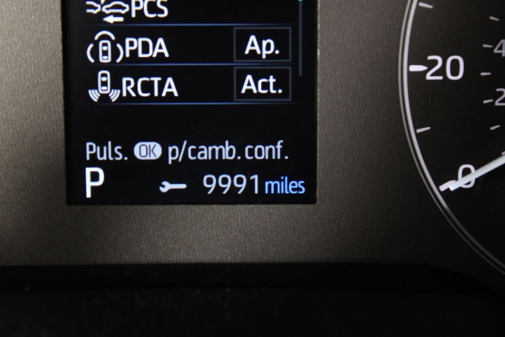 2025 Toyota Corolla Cross LE