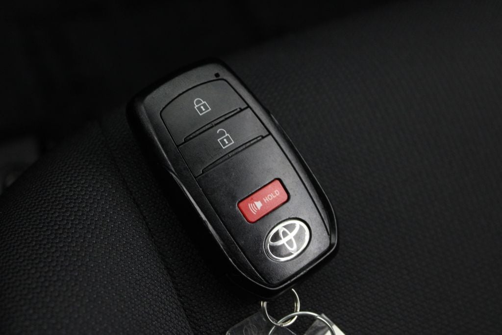 2022 Toyota Corolla Cross LE LE