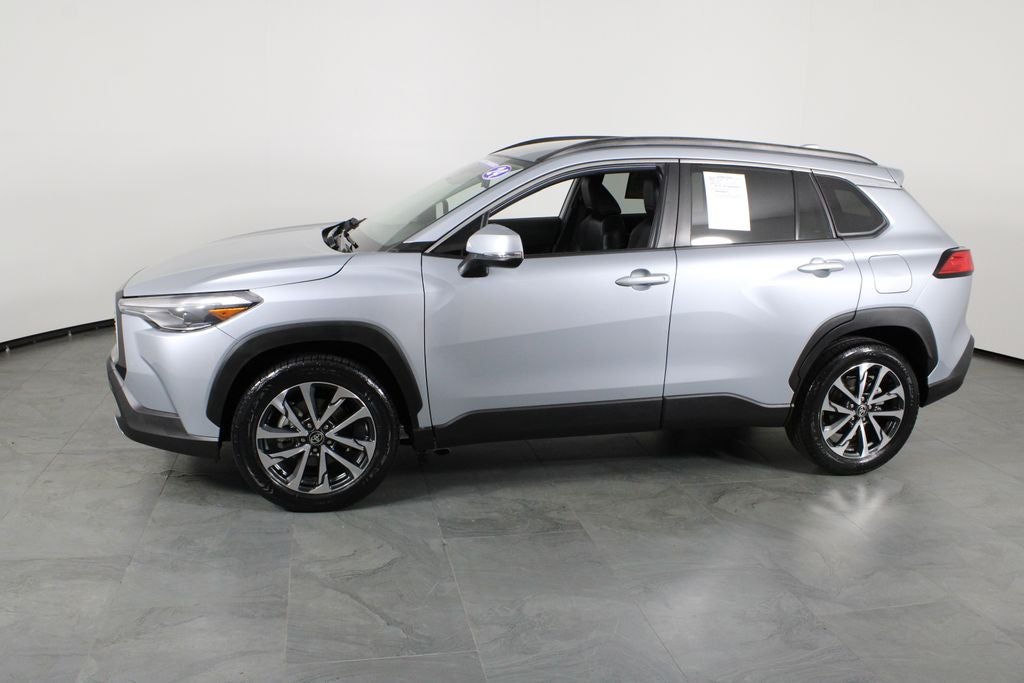 2024 Toyota Corolla Cross XLE