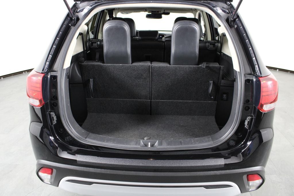 2020 Mitsubishi Outlander SE
