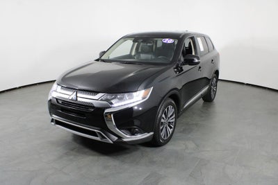 2020 Mitsubishi Outlander SE
