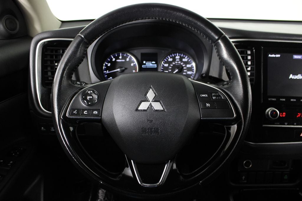 2020 Mitsubishi Outlander SE