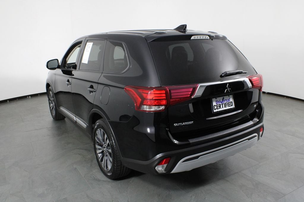 2020 Mitsubishi Outlander SE