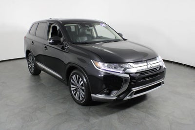 2020 Mitsubishi Outlander SE