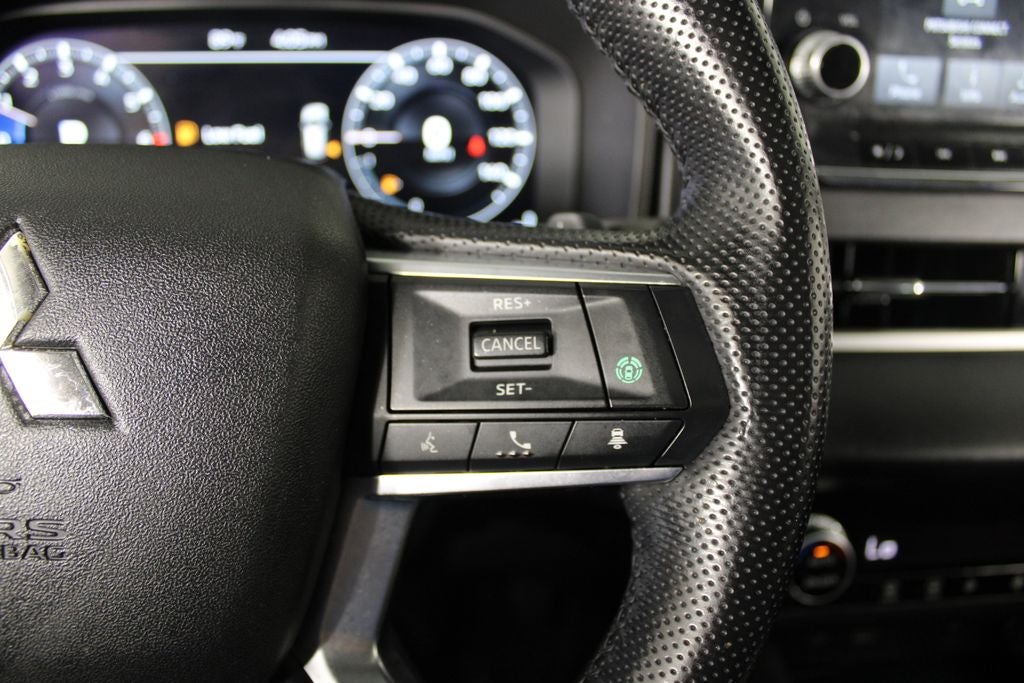 2022 Mitsubishi Outlander SE