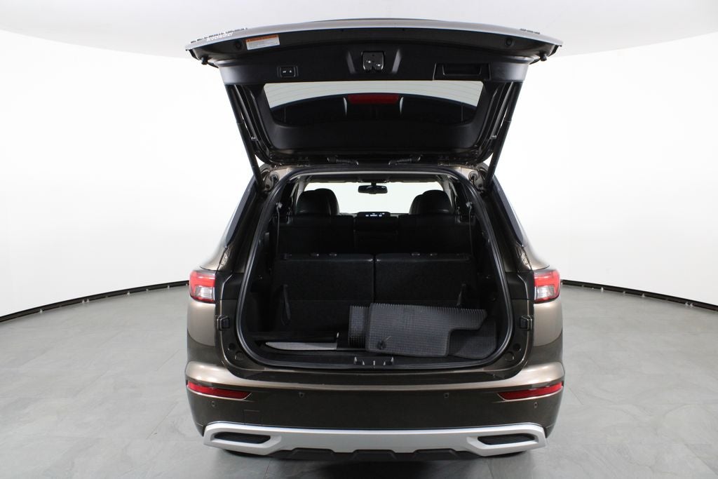 2023 Mitsubishi Outlander SEL