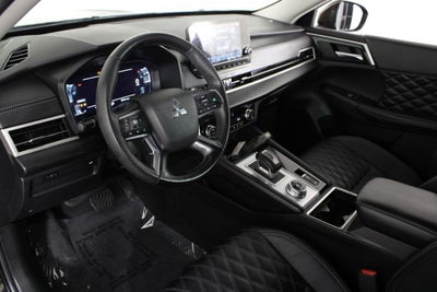 2023 Mitsubishi Outlander SEL