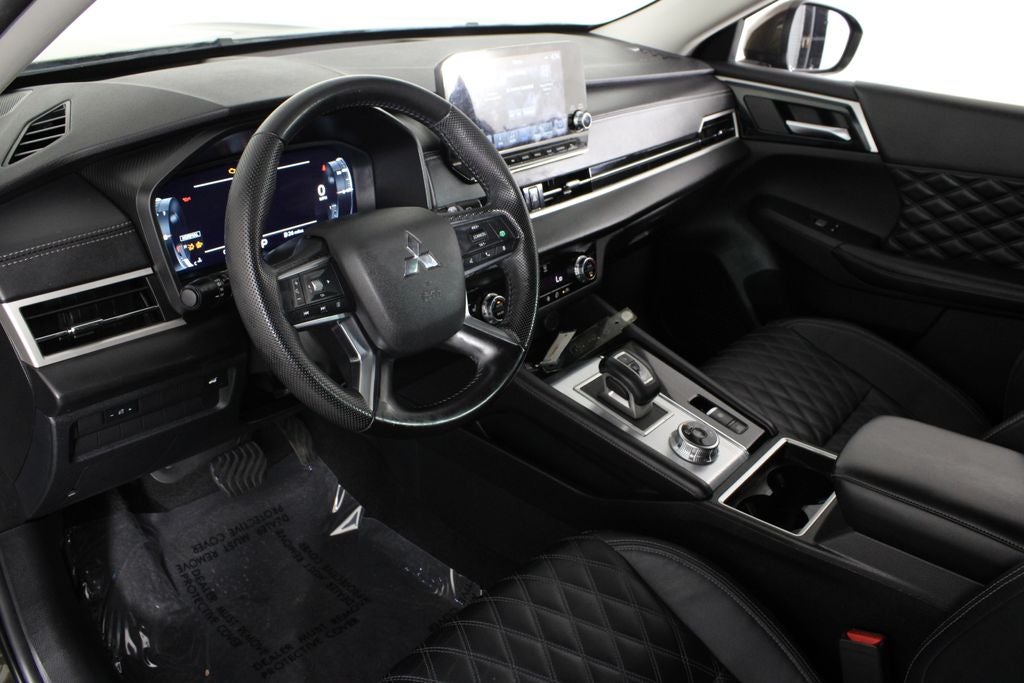 2023 Mitsubishi Outlander SEL