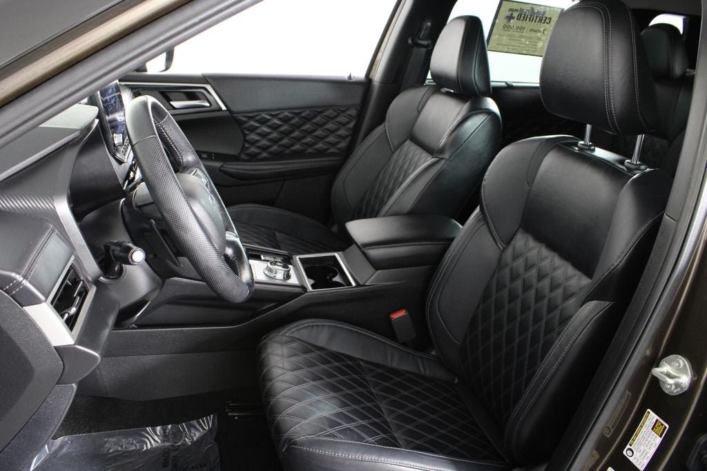 2023 Mitsubishi Outlander SEL